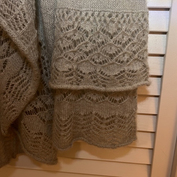 Ann Taylor Loft Sweater - Picture 5 of 6